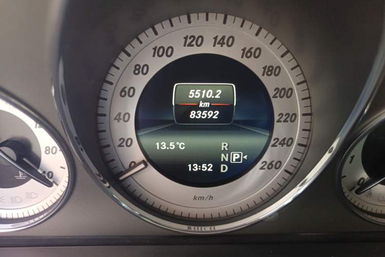 Used Mercedes-Benz GLK-Class 2013 Facelift GLK 300 4MATIC Luxury Edition
