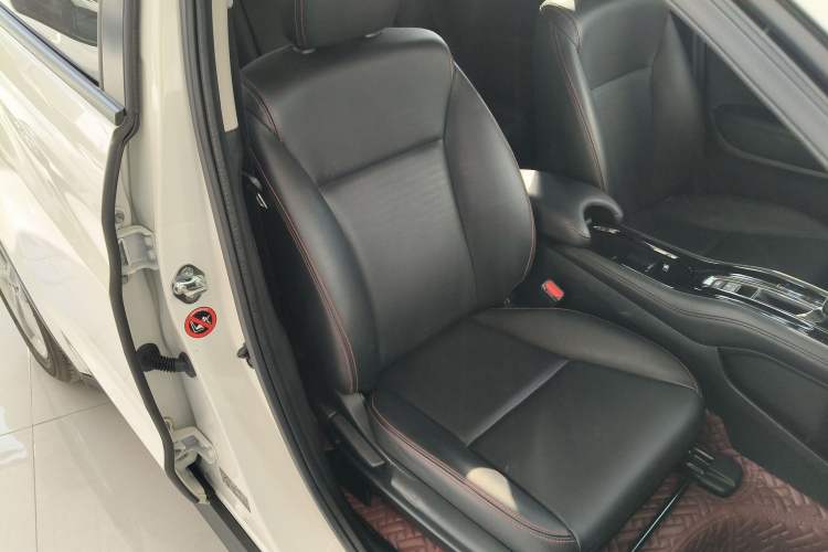 Used Honda Vezel 2020 1.5L CVT Elite Edition
