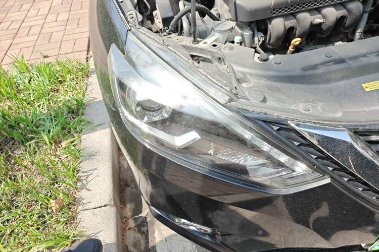 Used Nissan Sylphy 2018 1.6XV CVT Deluxe Edition Right Front Headlight