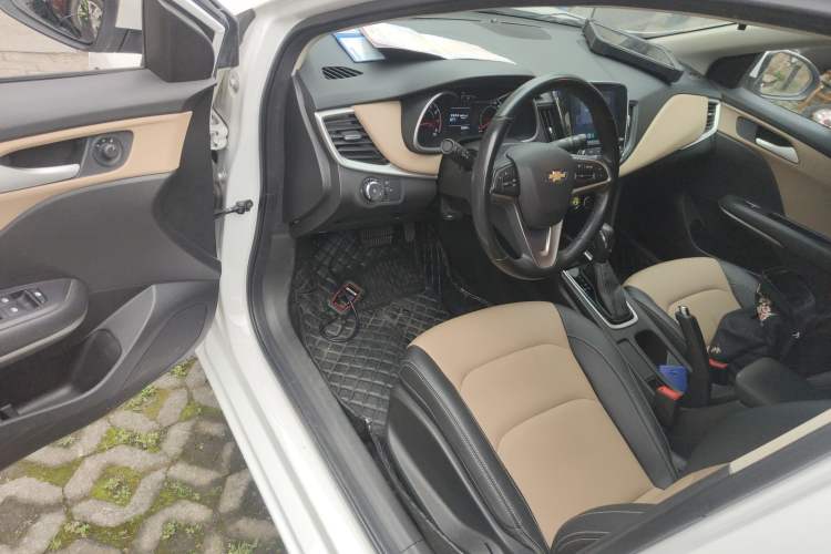 Used Chevrolet Monza 2022 320 Automatic Enjoyment Sunroof Version