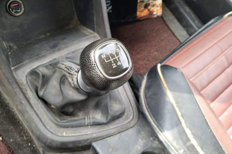 Used Wuling Hongguang V 2021 1.5L Jingqu Edition Enclosed-Window Vehicle LAR