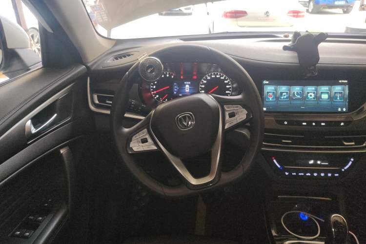 Used Changan CS35PLUS 2021 Honor Million Edition 1.6L Manual Luxury Model