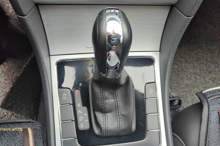 Used Volkswagen Passat 2014 1.8TSI DSG Prestige Edition