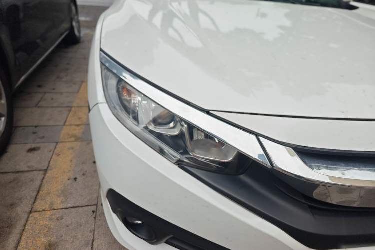 Used Honda Civic 2016 180TURBO CVT Comfort Version
