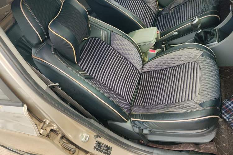 Used Hyundai Verna (older generation) 2014 1.4L Manual Smart GLS Trim
