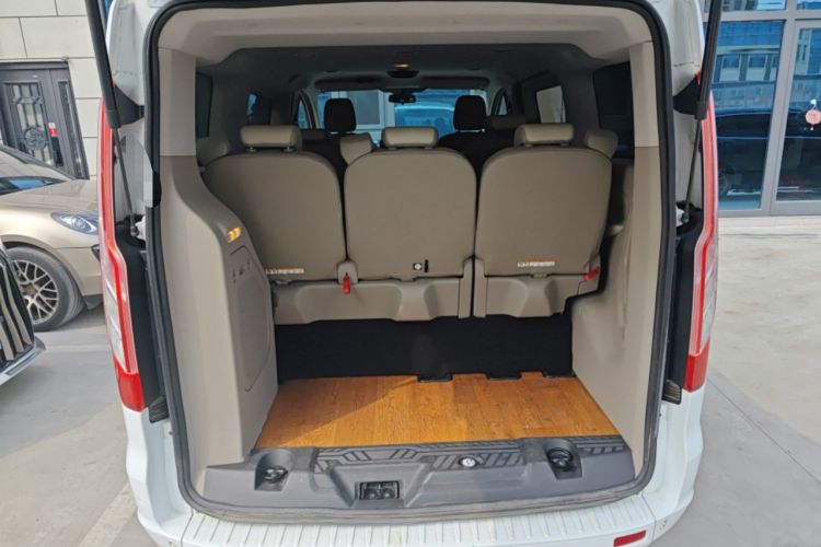 Used Ford Transit 2017 2.0T Diesel Multi-Purpose Commercial Vehicle Short Wheelbase Low Roof China V Standard
