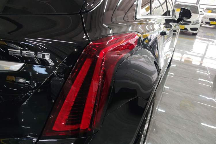 Used Cadillac XT5 2021 2.0T Two-Wheel Drive Luxury Version