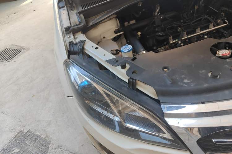 Used Zotye Domy X5 2017 Upgraded Model 1.5T Manual Luxury Version
