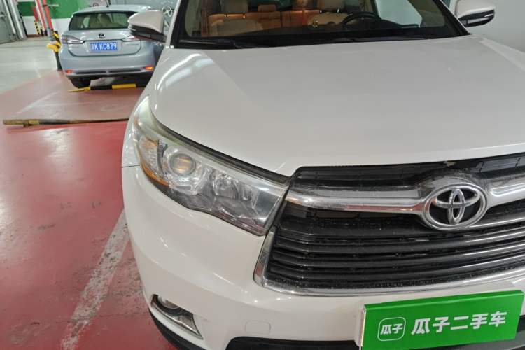 Used Toyota Highlander 2015 2.0T Four-Wheel Drive Luxury Edition 7-Seater
