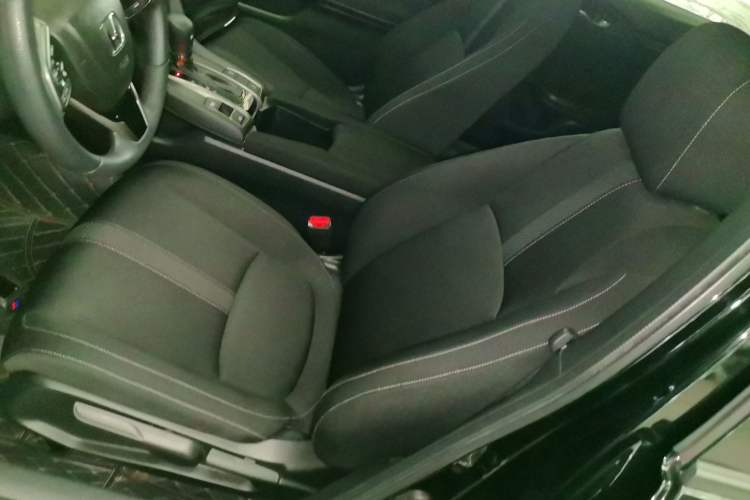 Used Honda Civic 2021 HATCHBACK 220TURBO CVT Trendy Cool Edition Left Front Seat