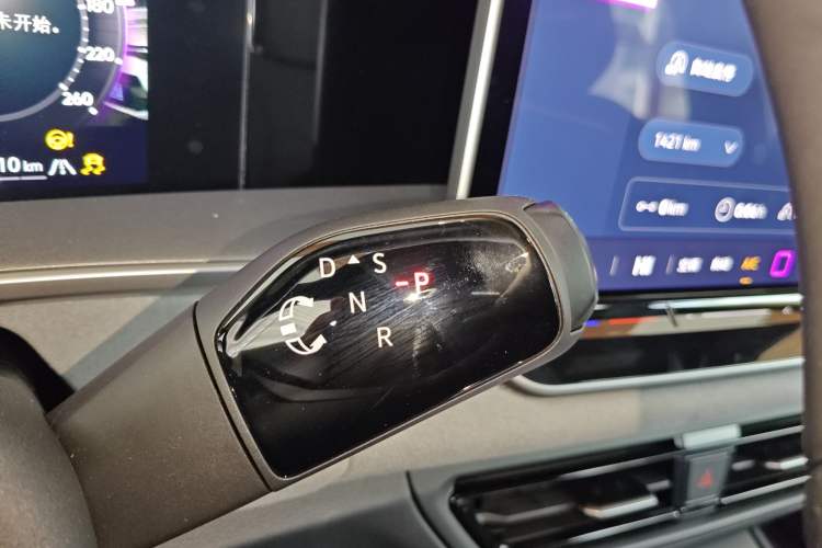 Used Volkswagen Tayron 2025 Tiguan L 380TSI 4Motion Luxury Easy Package
