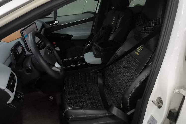 Used Volkswagen ID.4 X 2025 Smart Version Pure & Intelligent Enjoyment Edition