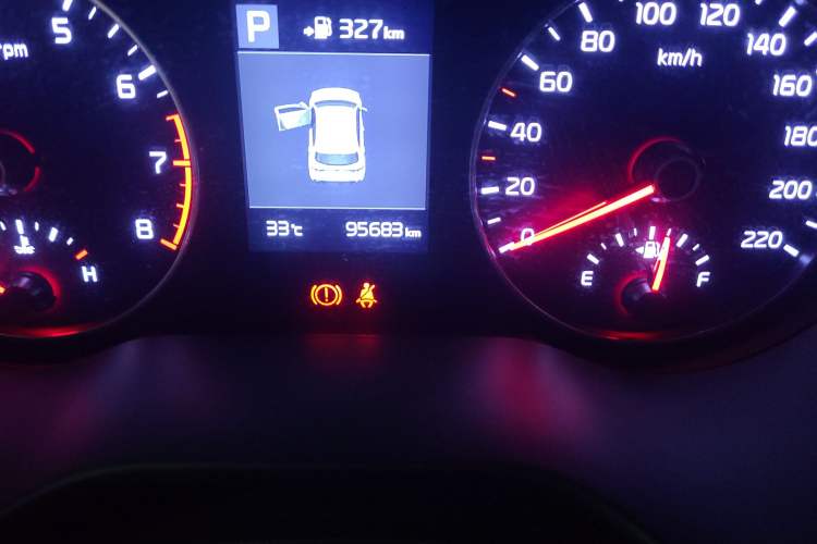 Used Kia KX Cross 2017 1.4L AT GLS