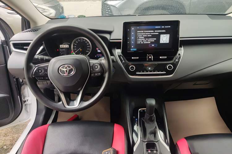 Used Toyota Corolla 2021 Dual-Motor 1.8L E-CVT Elite Edition Audio And AC Panel