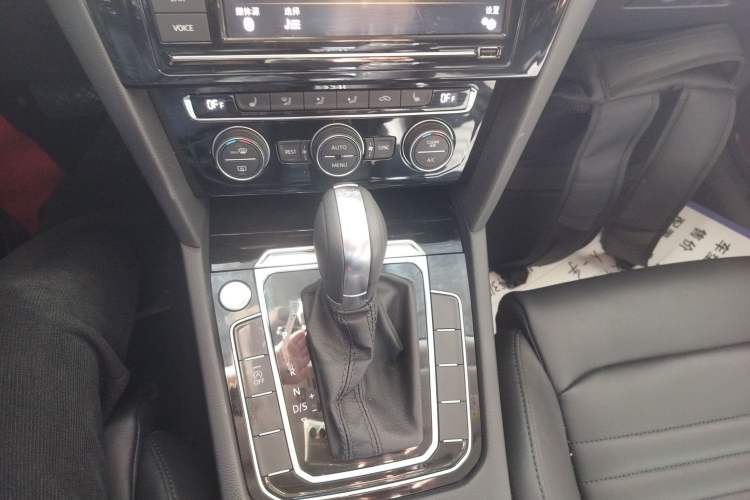 Used Volkswagen Magotan 2019 330TSI DSG Luxury Model China V Standard