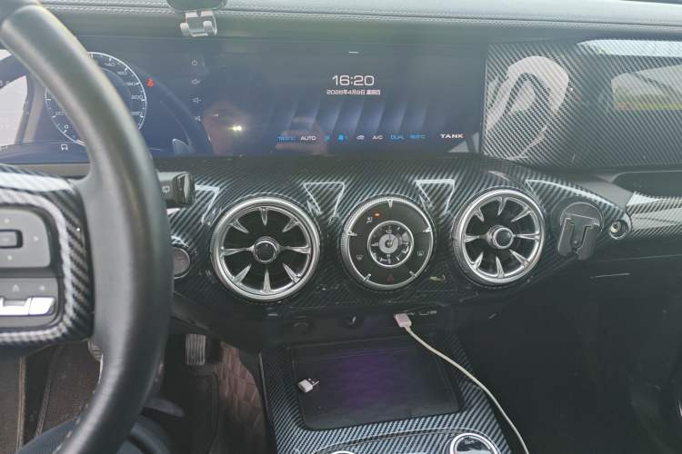 Used Tank 300 2021 Off-Road Edition 2.0T Challenger Audio And AC Panel