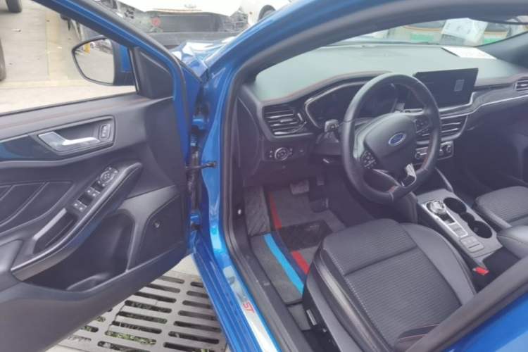 Used Ford Focus 2021 Sedan EcoBoost 180 Automatic ST Line Driver Seat