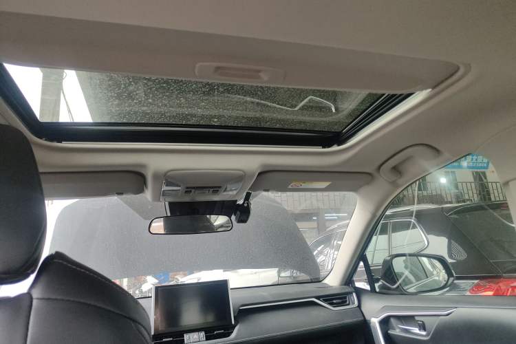 Used Toyota Wildlander 2021 Dual-Motor 2.5L E-CVT Four-Wheel Drive Luxury Edition Headliner