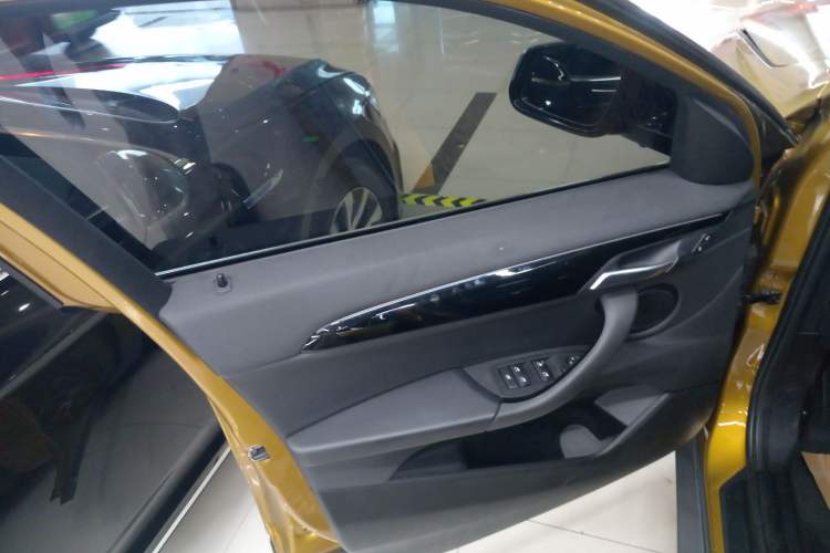 Used BMW X2 2019 sDrive20i M Sport Package China VI Emission Standard
