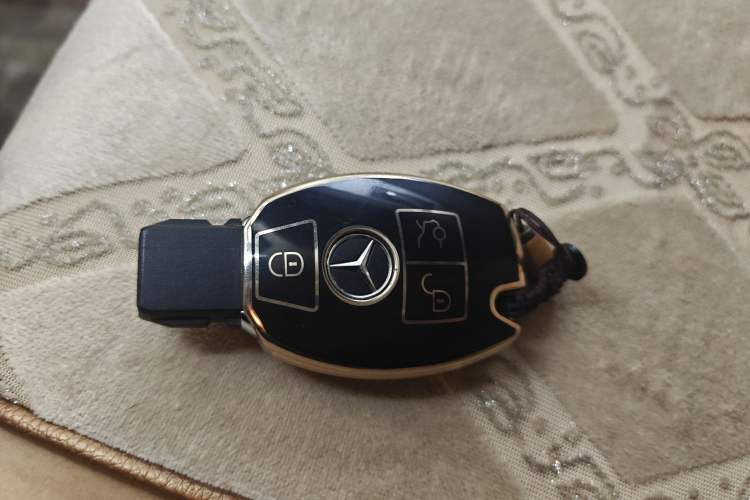 Used Mercedes-Benz GLK-Class 2013 GLK 300 4MATIC Fashion Model