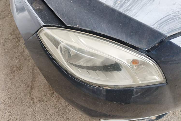 Used Brilliance H330 2013 1.5L Manual Luxury Model Right Front Headlight