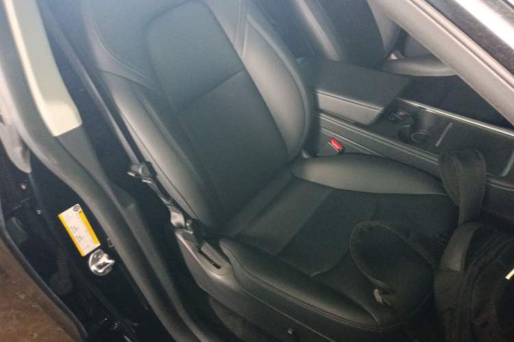 Used Tesla Model Y 2022 Rear-Wheel-Drive Version