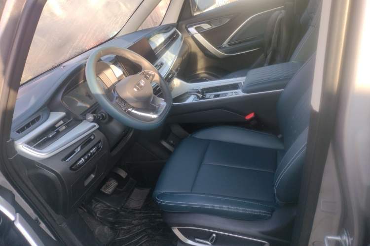 Used Geely Auto Jiajie 2023 Geely Jiaji L 1.5TD DCT Luxury Model