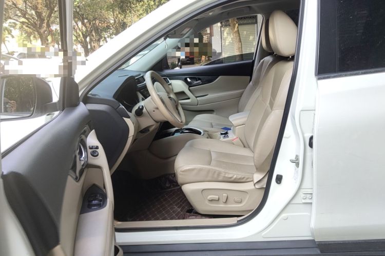 Used Nissan X-Trail 2014 2.5L CVT Luxury Edition 4WD
