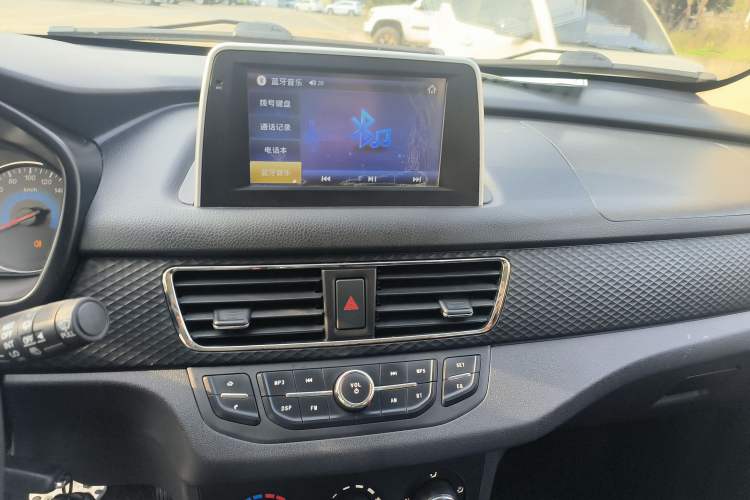 Used Dongfeng Fengon 370 2017 1.5L CVT Fashion Edition 7-Seater