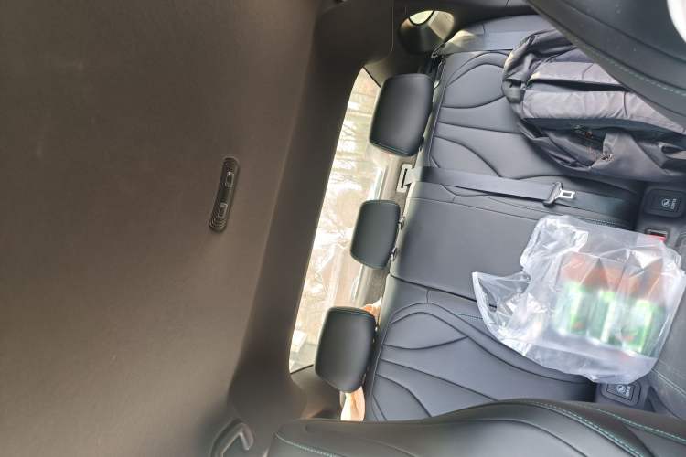 Used BYD Seal 06 New Energy 2025 DM-i Smart Drive 80KM Luxury Model Headliner