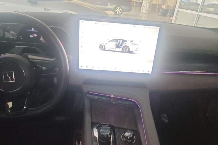 Used Zeekr 001 2021 Ultra-Long Range Single-Motor WE Edition Audio And AC Panel