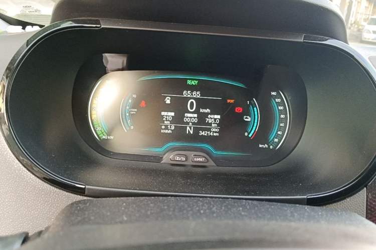 Used Chery QQ Little Ant 2021 200 000-Yuan Ant Fan Edition Oxygen Version Lithium Iron Phosphate 301 km