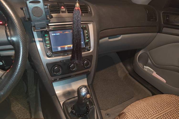 Used Skoda Octavia 2012 1.6L Manual Yijun Edition
