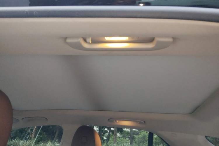 Used Mercedes-Benz GLE New Energy 2024 GLE 400 e 4MATIC Headliner