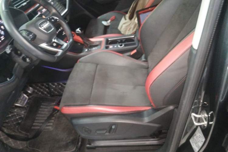 Used Audi Q3 2021 40 TFSI Fashion Dynamic Model