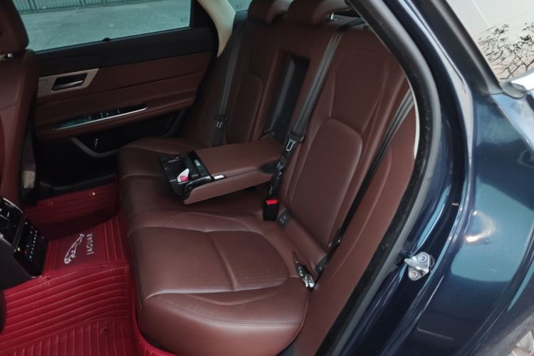 Used Jaguar XFL 2018 XFL 2.0T 250 PS Luxury Edition
