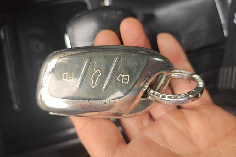 Used Roewe i5 2019 1.5L Automatic 4G Connected Langyue Edition
