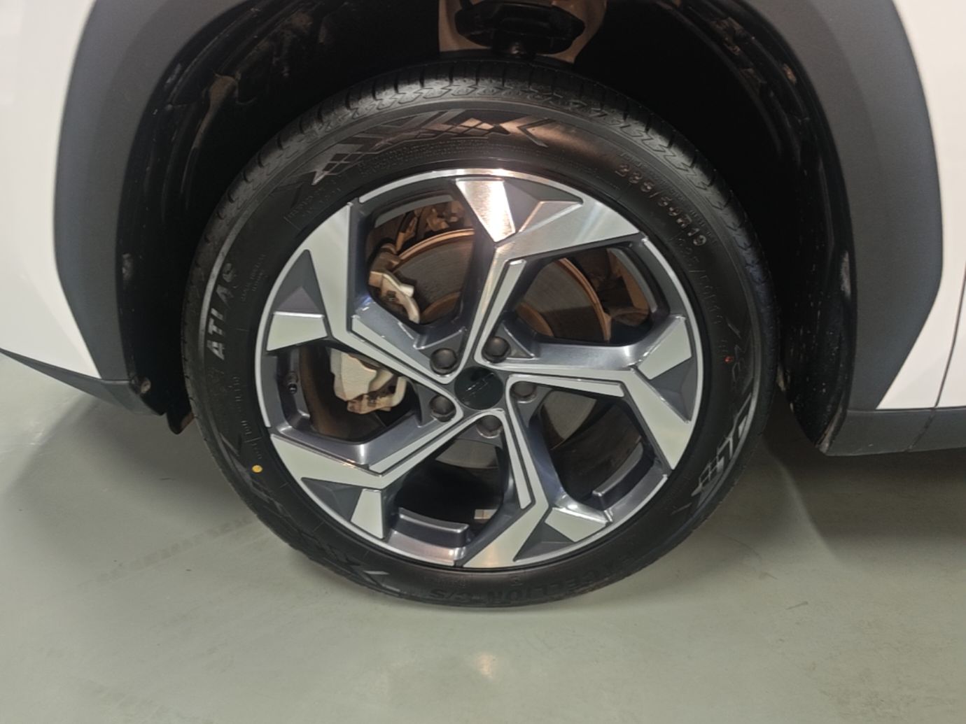 Geely Auto FX11 2023 1.5TD DCT Prestige Edition — снимка 10