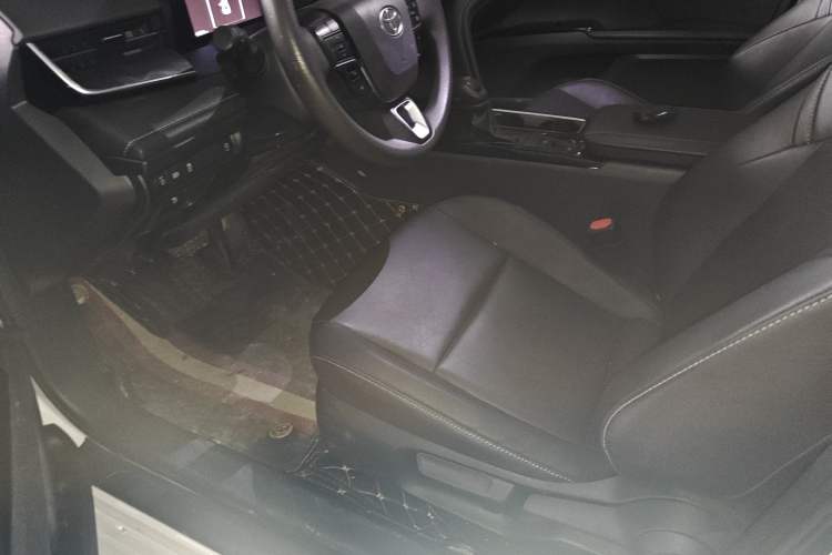 Used Toyota Camry 2024 2.0E Elite Edition Left Front Seat