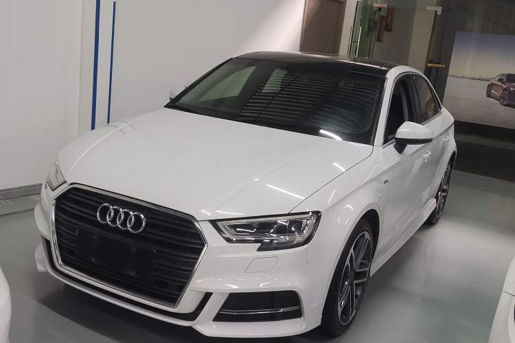 Used Audi A3 2017 Limousine 35 TFSI Sport Edition