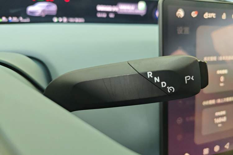 Used Avatr 12 2025 Ultra Extended-Range Edition Gear Lever