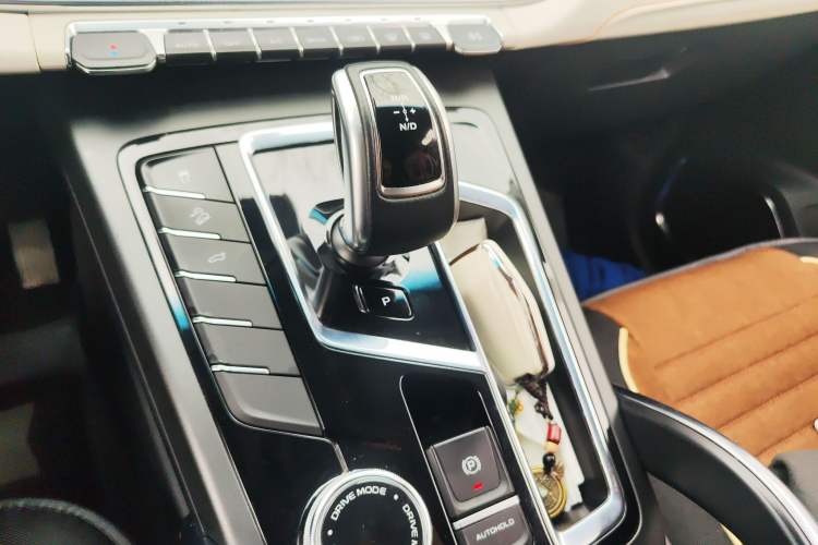 Used Geely Auto Emgrand X7 Sport 2022 Boyue X 1.8TD DCT ZhiZun Edition