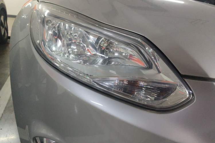 Used Ford Focus 2012 Hatchback 1.6L Automatic Fashion Edition