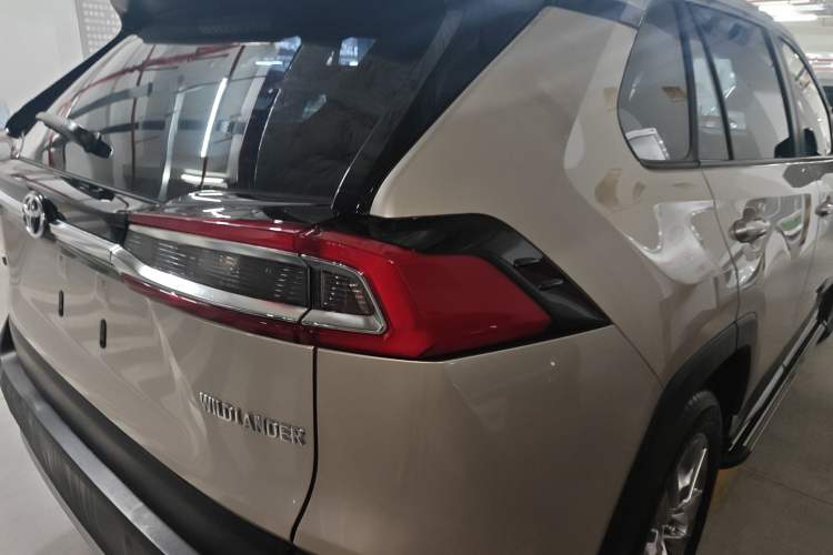 Used Toyota Wildlander 2020 2.0L CVT Two-Wheel Drive Luxury Edition Right Rear Taillight