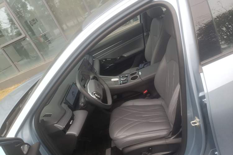 Used Geely Galaxy L6 2025 EM-i 140km Starship Edition