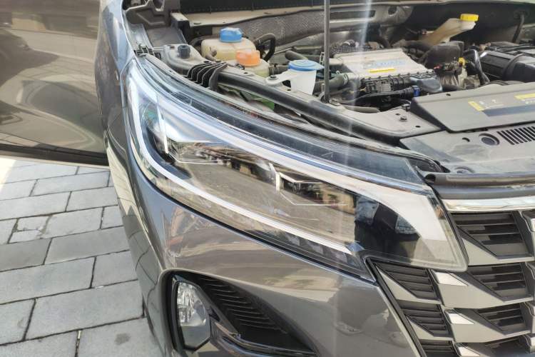 Used GAC Trumpchi GS4 2023 270T Automatic Smart Drive Technology Edition Right Front Headlight