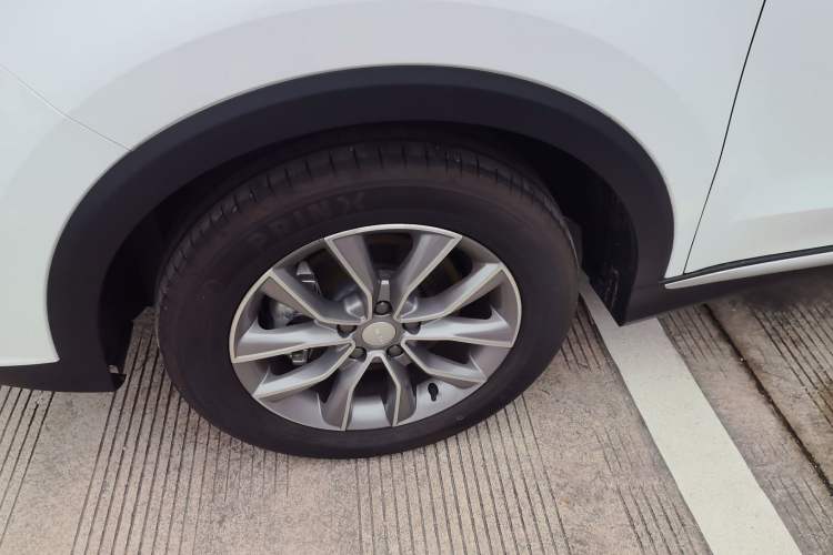 Used Roewe RX5 2025 PLUS 330TGI Automatic Trendsetting Smart Edition Exterior 7