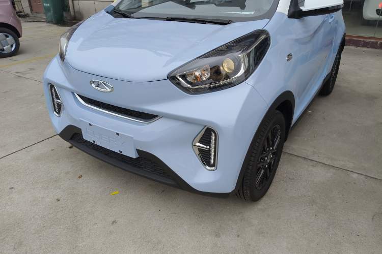 Used Chery QQ Little Ant 2024 Edition Youth Version 251km True Love Edition 25.05 kWh Left Front Headlight