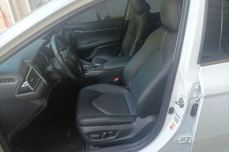 Used Toyota Camry 2018 2.5G Luxury Edition
