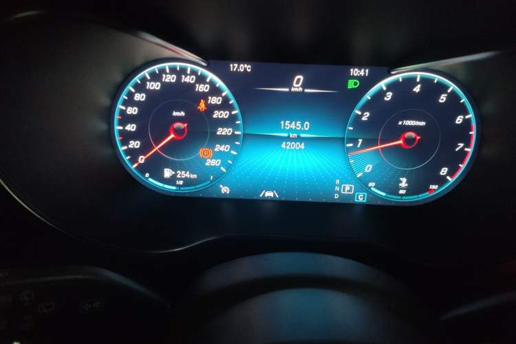 Used Mercedes-Benz GLC 2021 GLC 300 L 4MATIC Dynamic Model Instrument Cluster